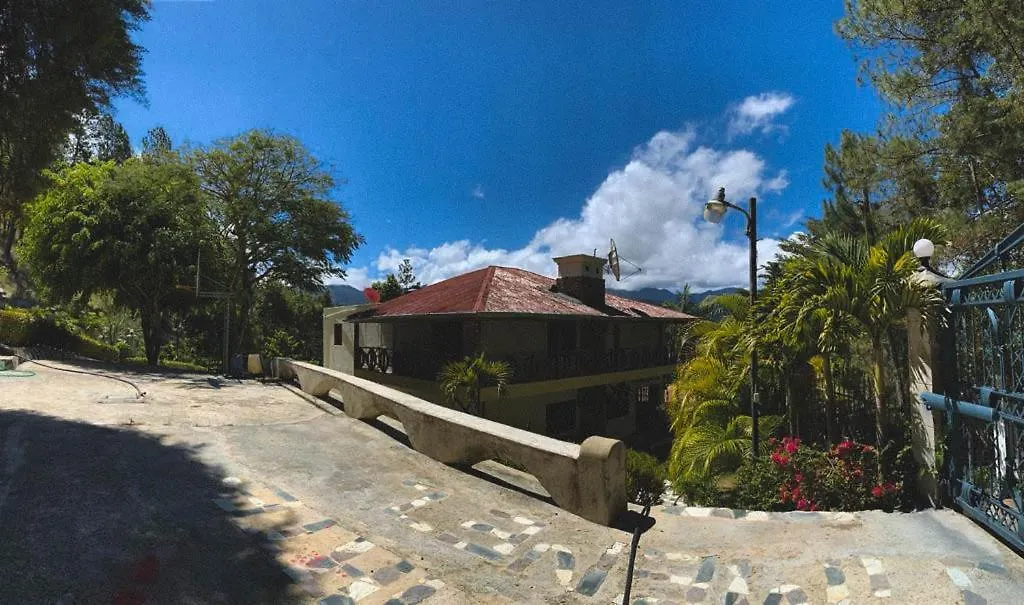 Villa Paloma Констанса